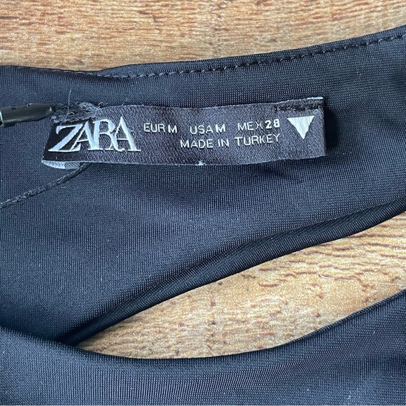 Zara One Sleeve Cut Out Bodysuit MEDIUM NEW with TAGS Sexy Black - Picture 2 of 7